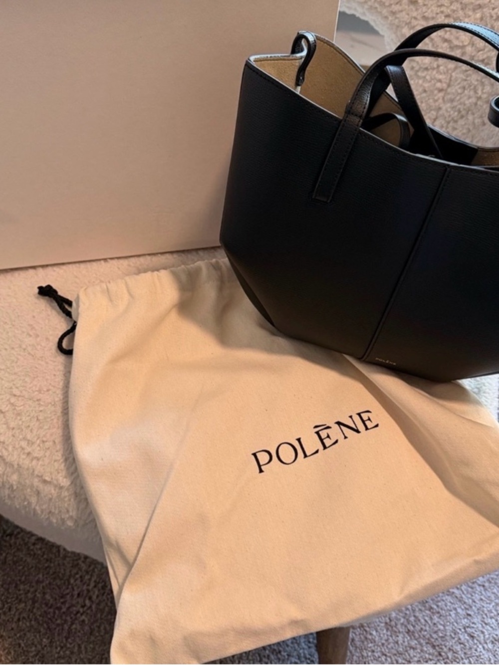 Black Leather Tote – Sleek Everyday Carry